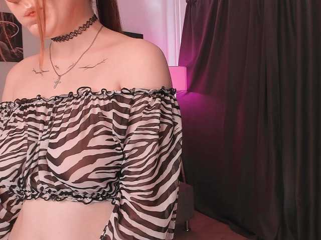 LaraGrin live cam on BongaCams