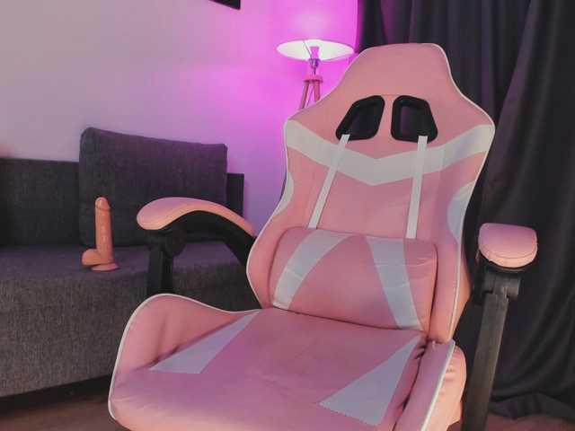 LaraGrin live cam on BongaCams