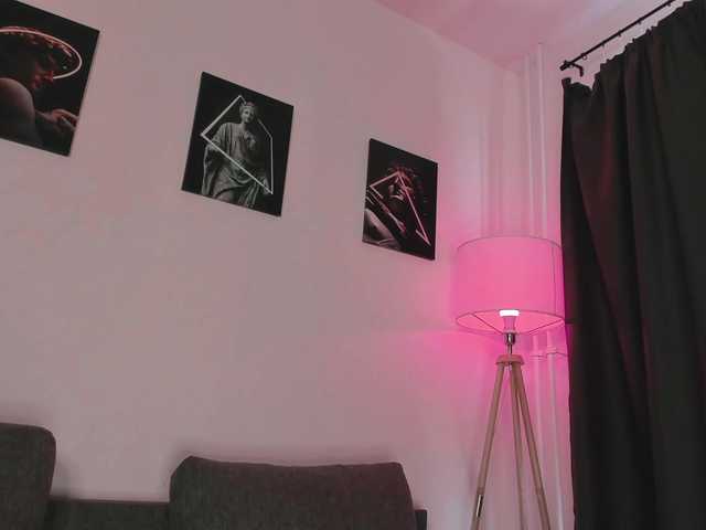 LaraGrin live cam on BongaCams