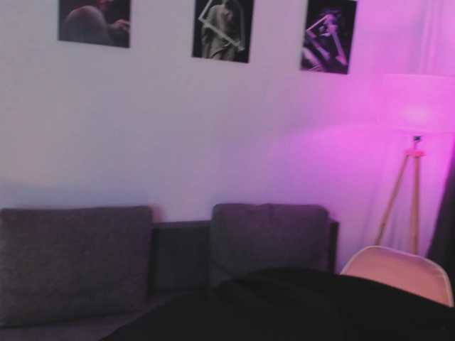 LaraGrin live cam on BongaCams