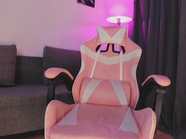 LaraGrin live cam on BongaCams