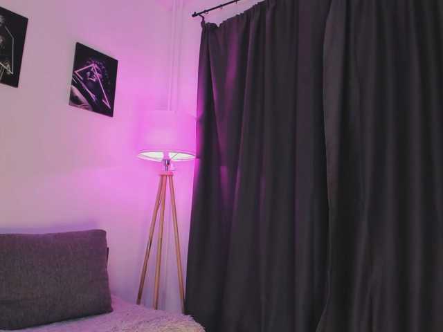 LaraGrin live cam on BongaCams