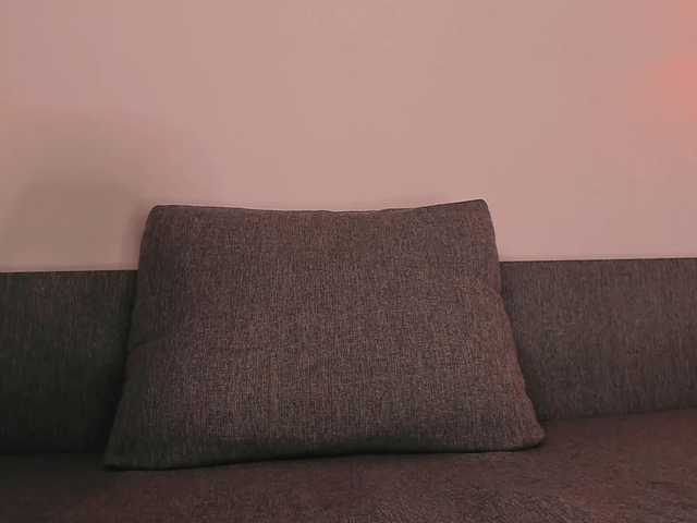 LaraGrin live webcam show