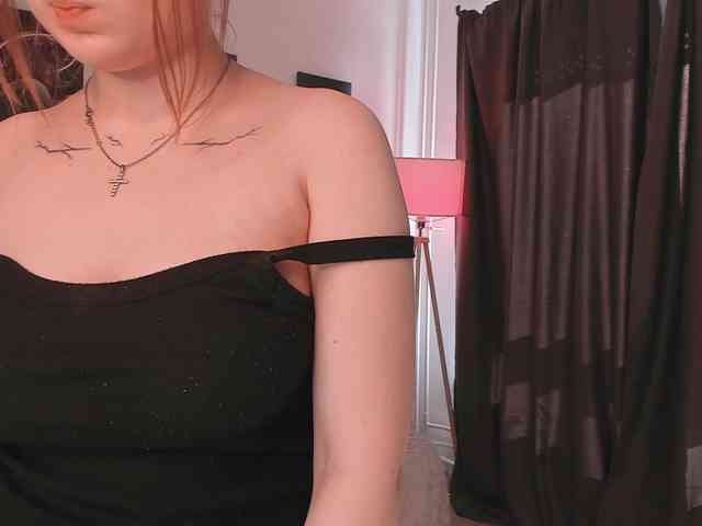 LaraGrin Live Webcam on BongaCams