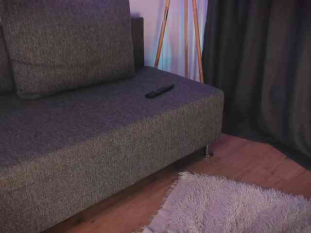 LaraGrin webcam