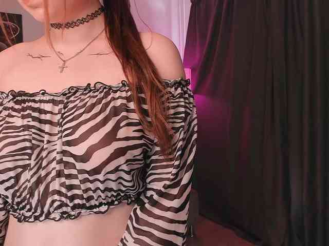LaraGrin webcam
