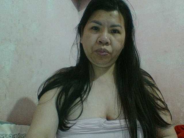 Mia57 live cam on BongaCams