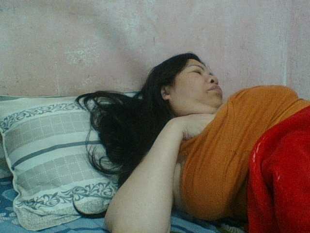 Mia57 live cam on BongaCams