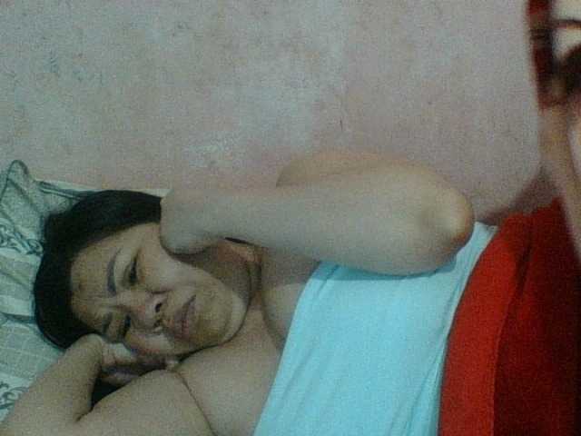 Mia57 live cam on BongaCams