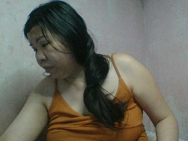 Mia57 live cam on BongaCams