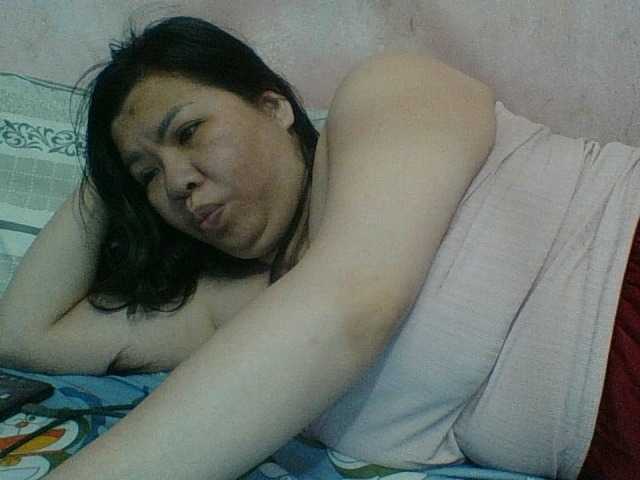 Mia57 live cam on BongaCams