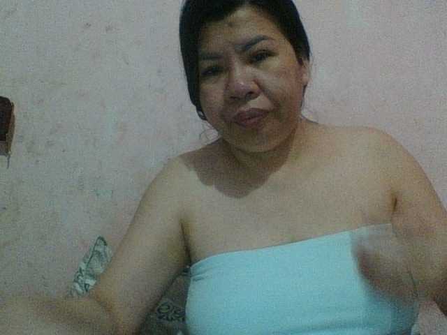 Mia57 live cam on BongaCams