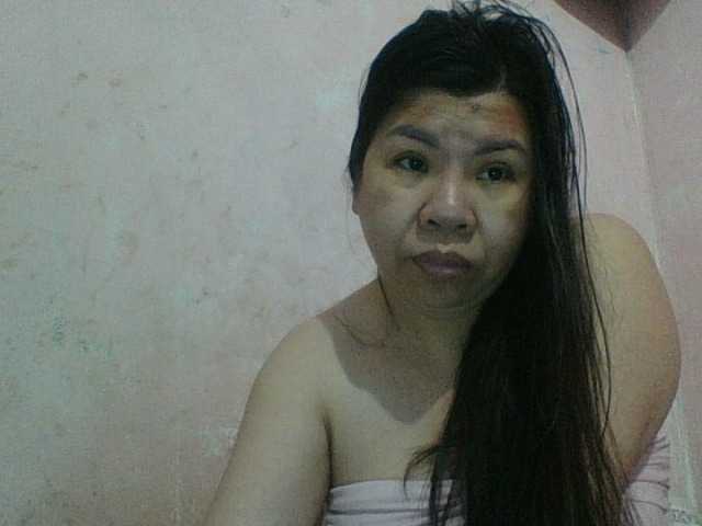 Mia57 live cam on BongaCams