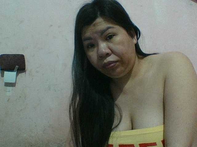 Mia57 live cam on BongaCams