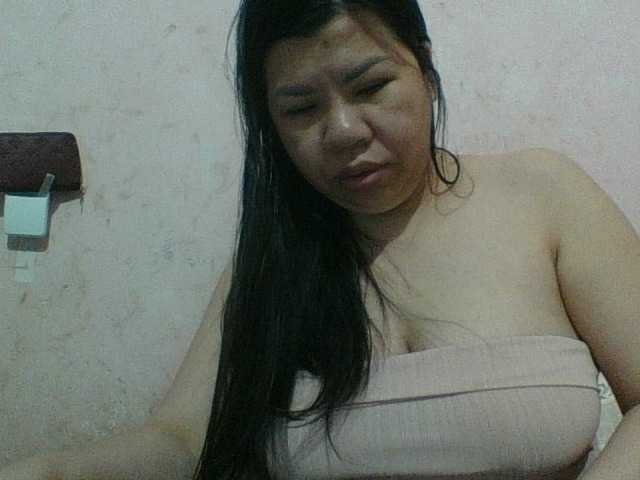 Mia57 live cam on BongaCams