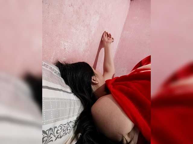 Mia57 live cam preview