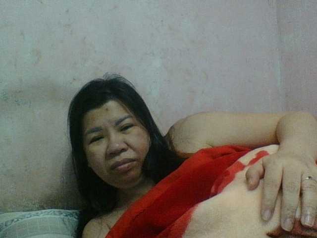 Mia57 live cam on BongaCams