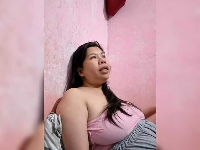 Mia57 live cam on BongaCams