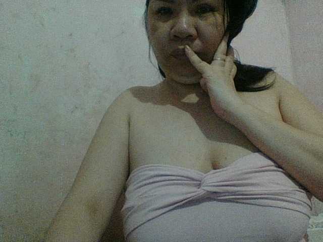 mia57 webcam