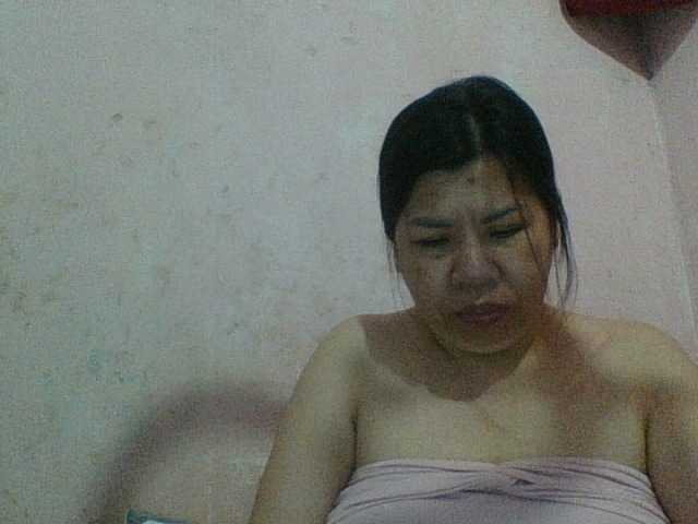 Mia57 live cam on BongaCams