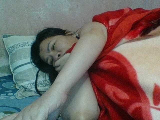 Mia57 live cam on BongaCams