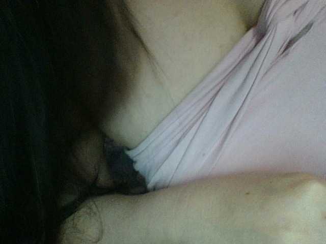 Mia57 live cam on BongaCams