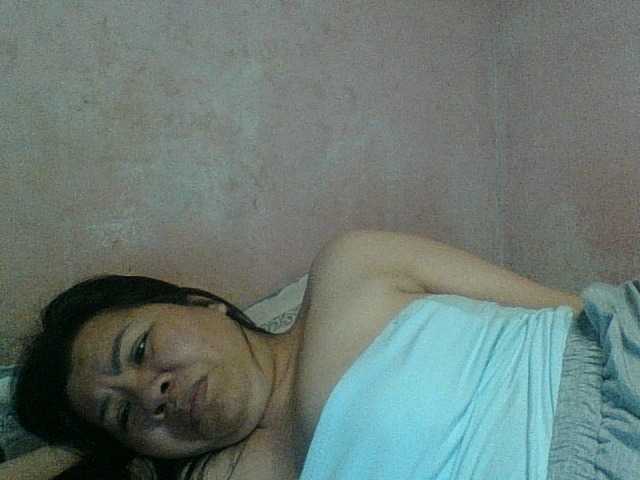 Mia57 live cam on BongaCams