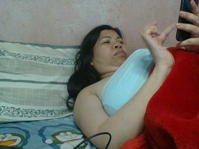 Mia57 live cam on BongaCams