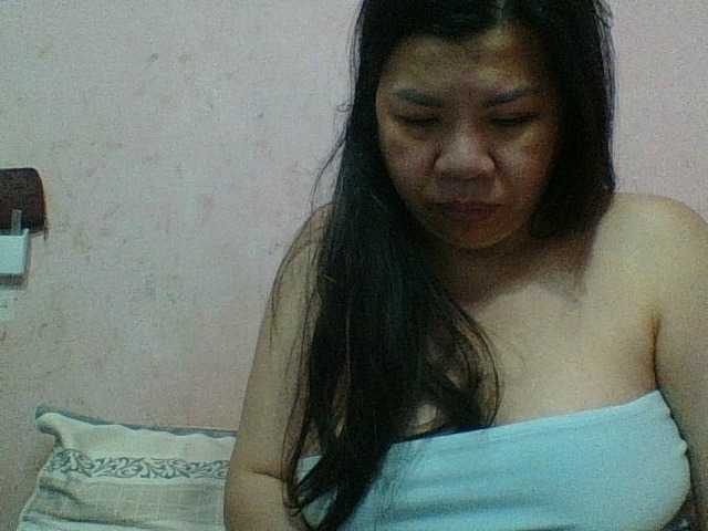 Mia57 live cam on BongaCams