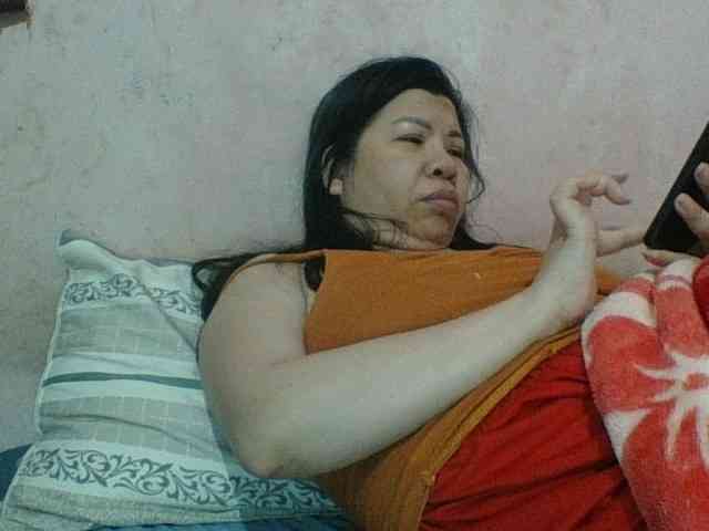 Mia57 webcam