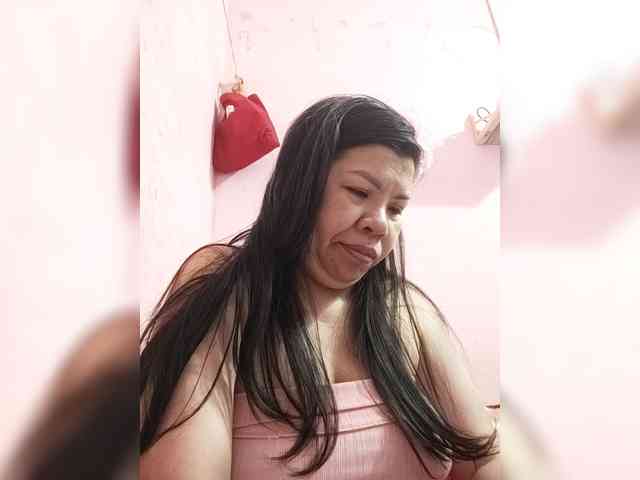 Mia57 webcam