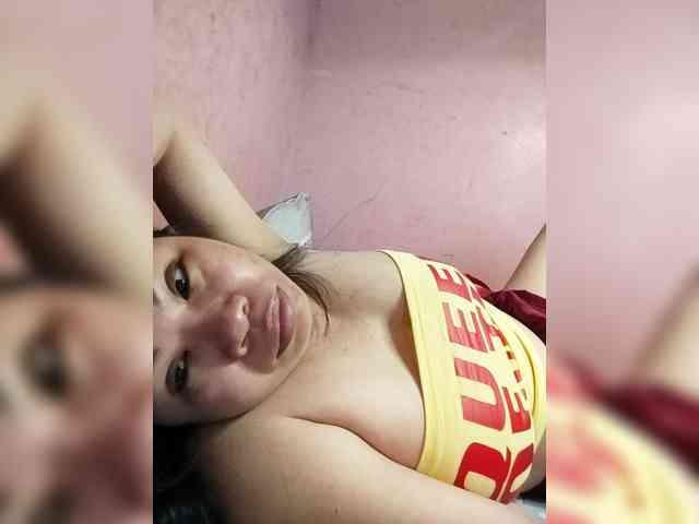 Mia57 webcam