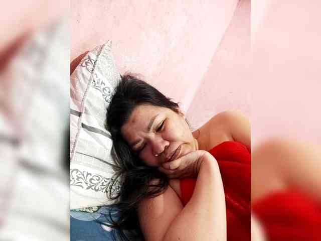 Mia57 webcam