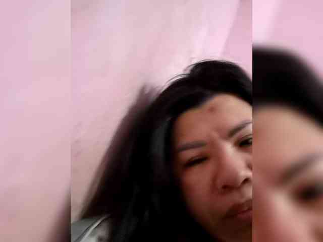 Mia57 webcam