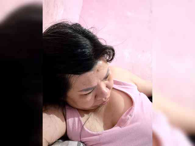 Mia57 webcam
