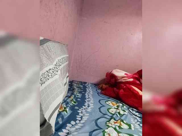 Mia57 webcam