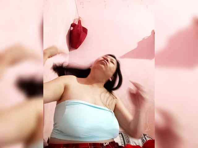 Mia57 webcam