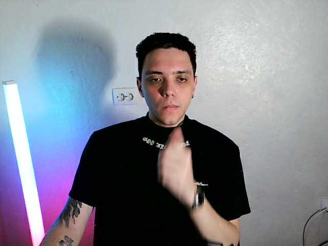Prysutnij-1 — live male cam