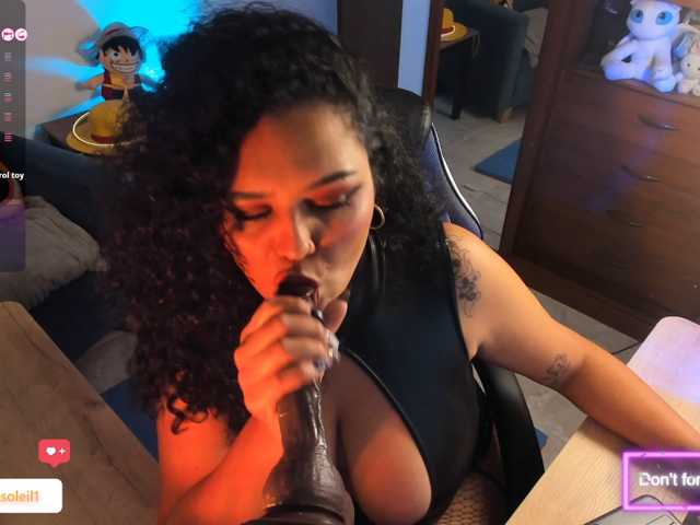 SarahSoleil live cam on BongaCams