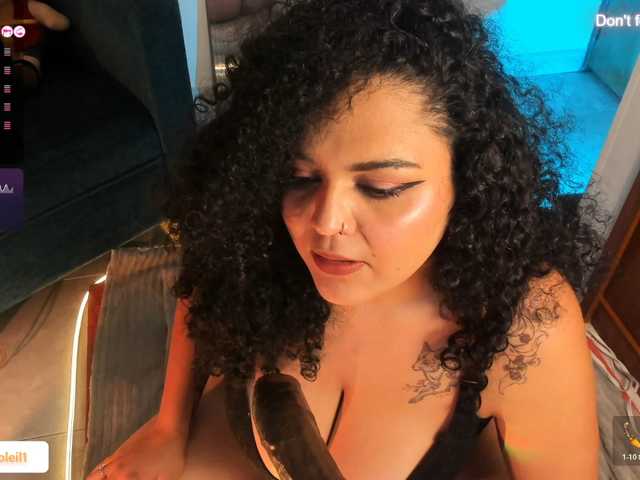 SarahSoleil live cam on BongaCams