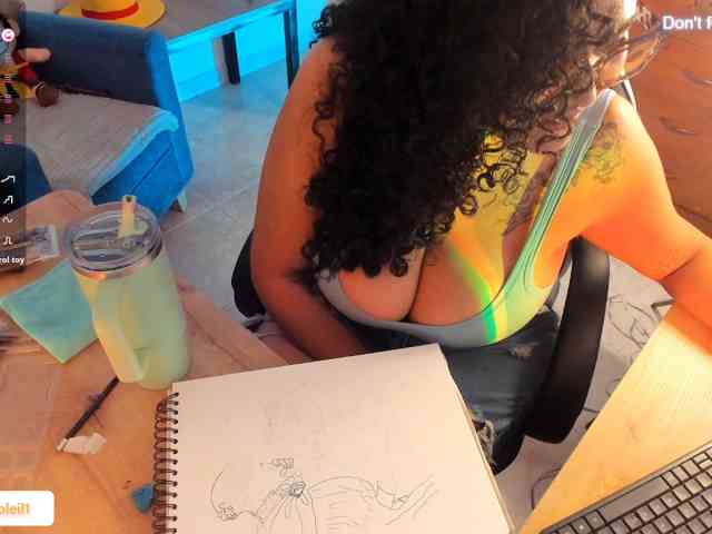 Modelo: SarahSoleil