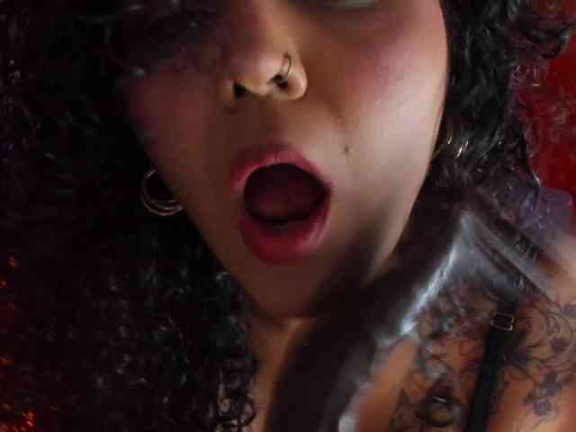 SarahSoleil Live Webcam on BongaCams