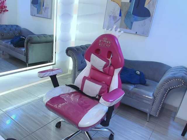 mila-rodgers live cam on BongaCams