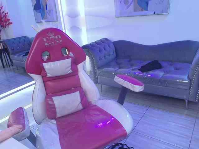 mila-rodgers webcam
