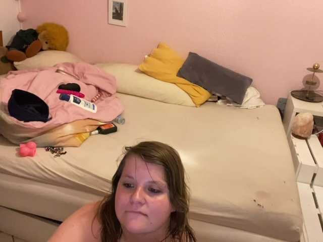 AnnaCuddles preview