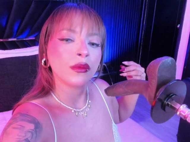 MiiaaMonroee