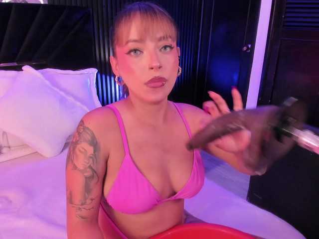 MiiaaMonroee