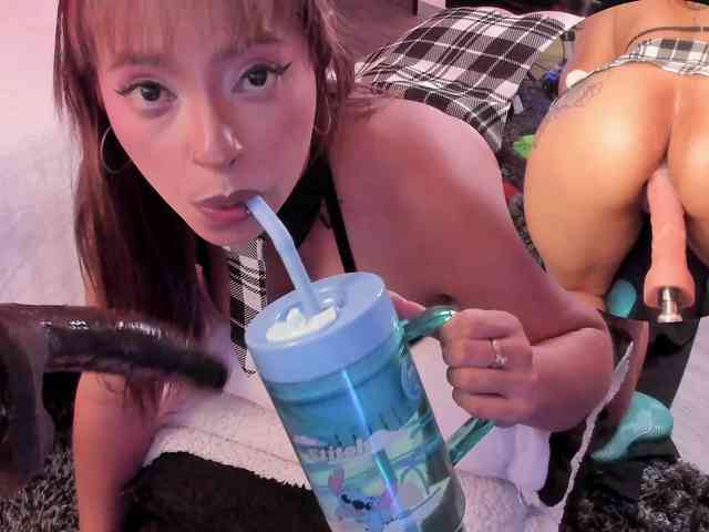 MiiaaMonroee webcam
