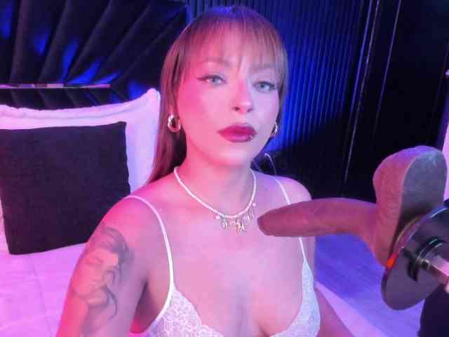 MiiaaMonroee webcam