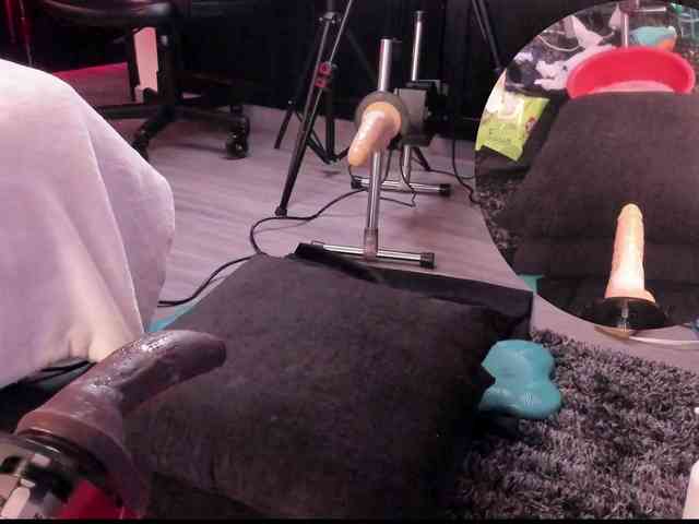 MiiaaMonroee webcam